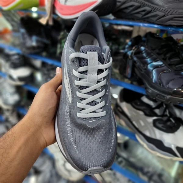 کتونی مسترکوالیتی بروکس گاست 17 /Brooks Ghost 17/سایز 39 الی 45/ فروش عمده و تک