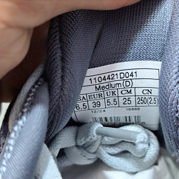 کتونی مسترکوالیتی بروکس گاست 17 /Brooks Ghost 17/سایز 39 الی 45/ فروش عمده و تک