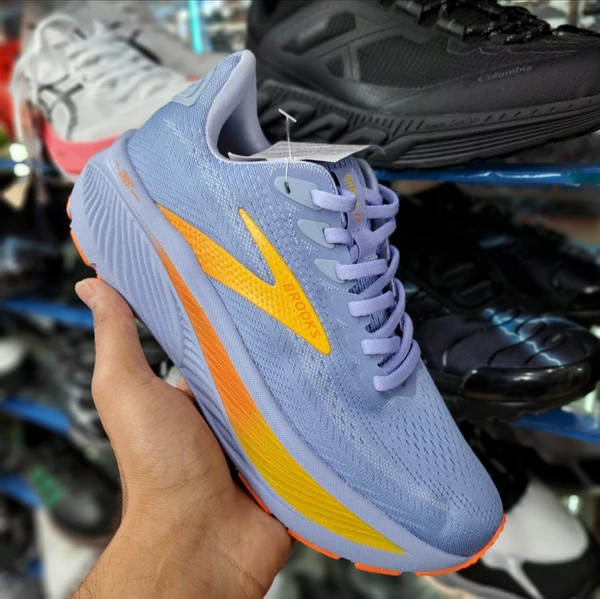 کتونی رانینگ وارداتی بروکس گاست 17 /Brooks Ghost 17/سایز 39 الی 45/ فروش عمده و تک