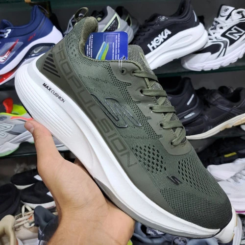 کتونی مسترکوالیتی اسکیچرز مکس کویشن /سایز 40 تا 45/Skechers Max Cushioning/ سبز زیره سفید
