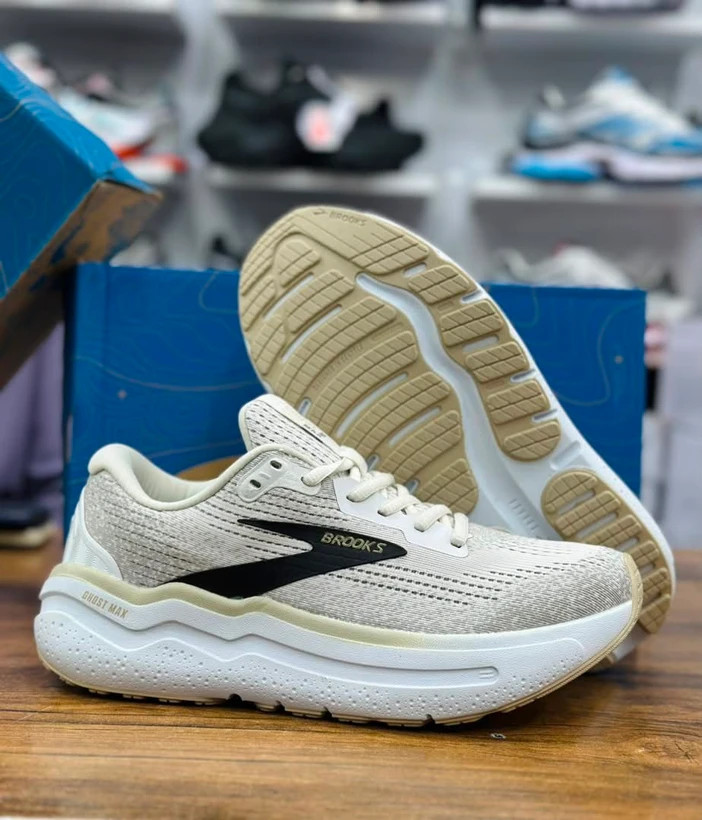 کتونی رانینگ بروکس گاست مکس 2 مسترکوالیتی/Brooks Ghost Max 2/سایز 40 الی 45