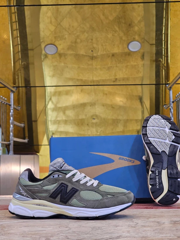 کتونی رانینگ نیوبالانس ۹۹۰ مسترکوالیتی /سایز 40 الی ۴۵/New Balance 990