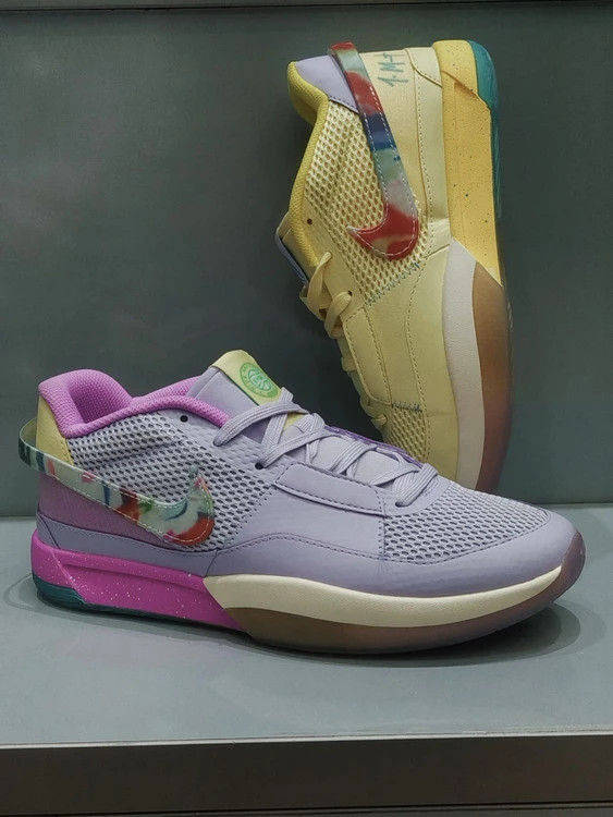 کتونی بسکتبالی نایک جا وان وارداتی / سایز 43 و 44 / Nike Ja 1 / فروش عمده و تک