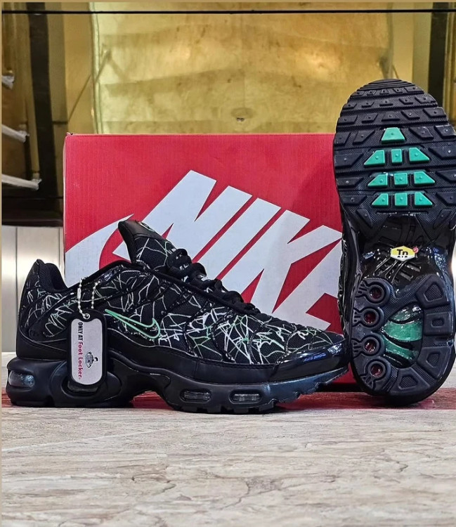 کتونی نایک ایرمکس تی ان پلاس مسترکوالیتی / سایز 40 الی 45 /Nike Air Max TN Plus / فروش عمده و تک