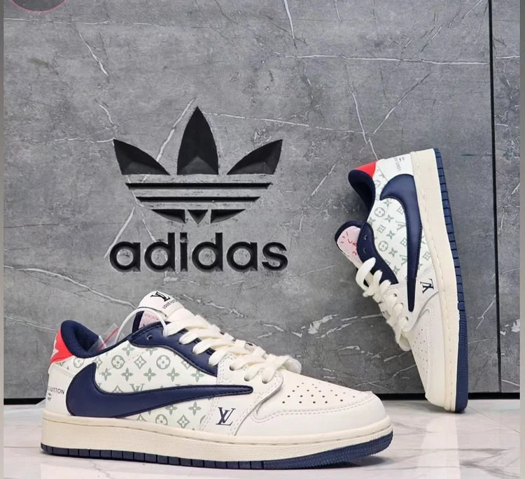 کتونی نایک ایر جردن 1 تراویس اسکات مسترکوالیتی /سایز 37 الی 40/Air jordan 1 High Travis Scot