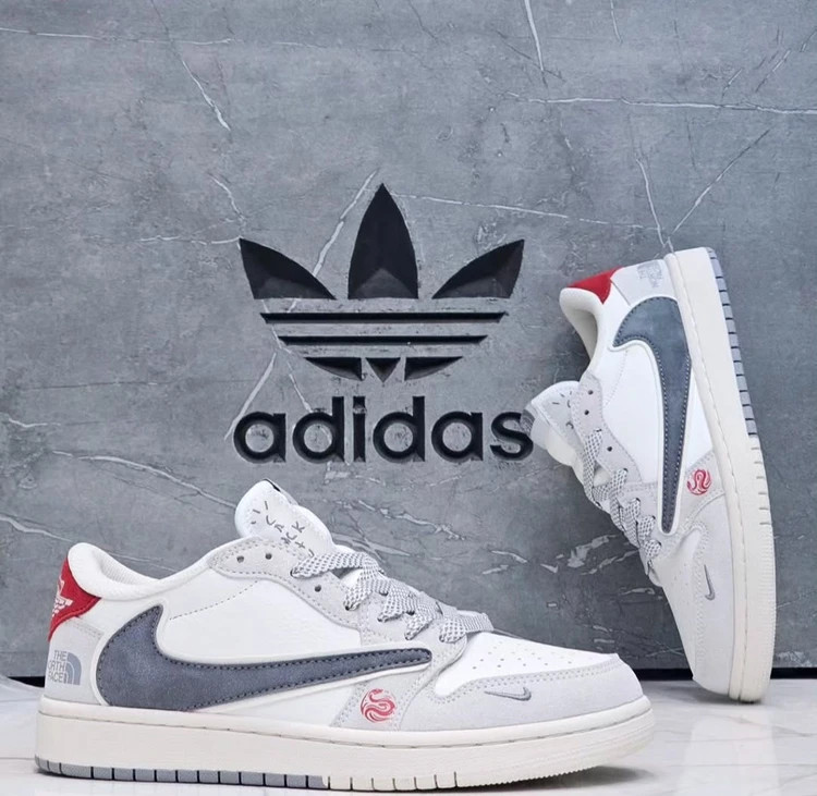 کتونی نایک ایر جردن 1 تراویس اسکات مسترکوالیتی /سایز 37 الی 40/Air jordan 1 High Travis Scot