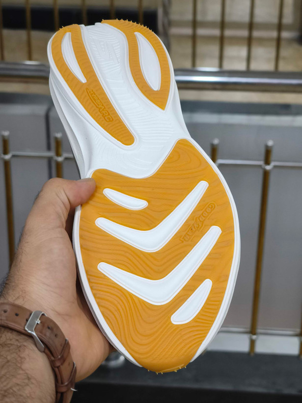 کفشی طبی اسکیچرز اسلیپ مسترکوالیتی بدون بند /سایز 40 الی 45/Skechers Slip-ins Uomo/ قهوه ای
