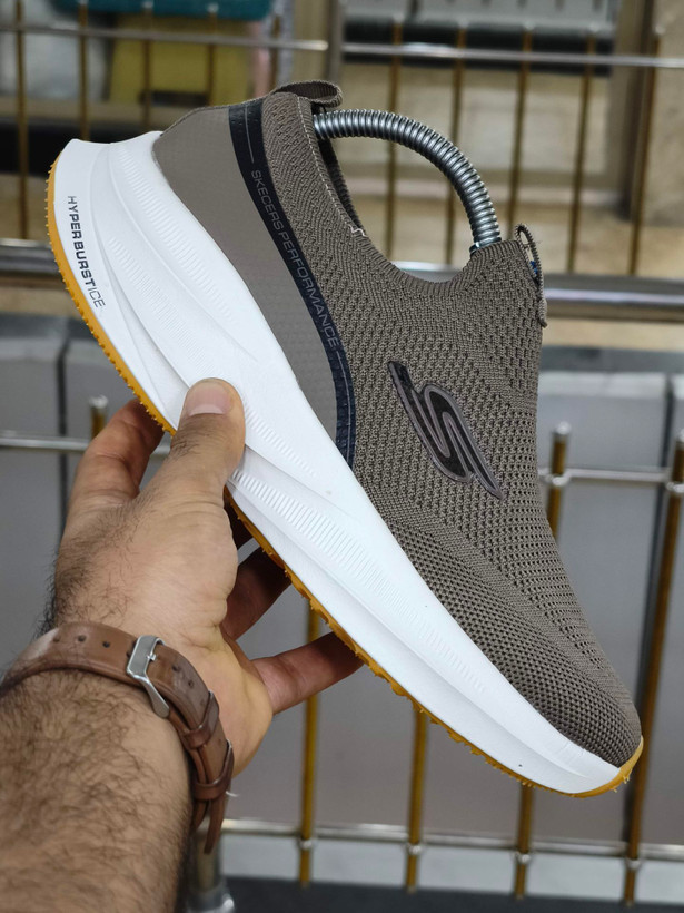 کفشی طبی اسکیچرز اسلیپ مسترکوالیتی بدون بند /سایز 40 الی 45/Skechers Slip-ins Uomo/ قهوه ای