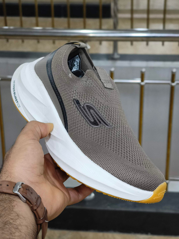 کفشی طبی اسکیچرز اسلیپ مسترکوالیتی بدون بند /سایز 40 الی 45/Skechers Slip-ins Uomo/ قهوه ای