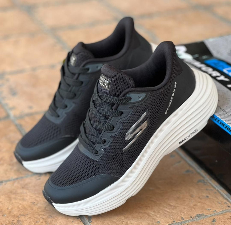 کتونی اسکیچرز مدل مکس ران مسترکوالیتی / سایز ۳۷ الی ۴۰ /Skechers Max Run/ مشکی
