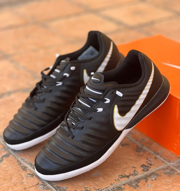 کتونی سالنی نایک تمپو ایکس وارداتی /سایز 41 الی 45/ Nike Tiempo X / مشکی