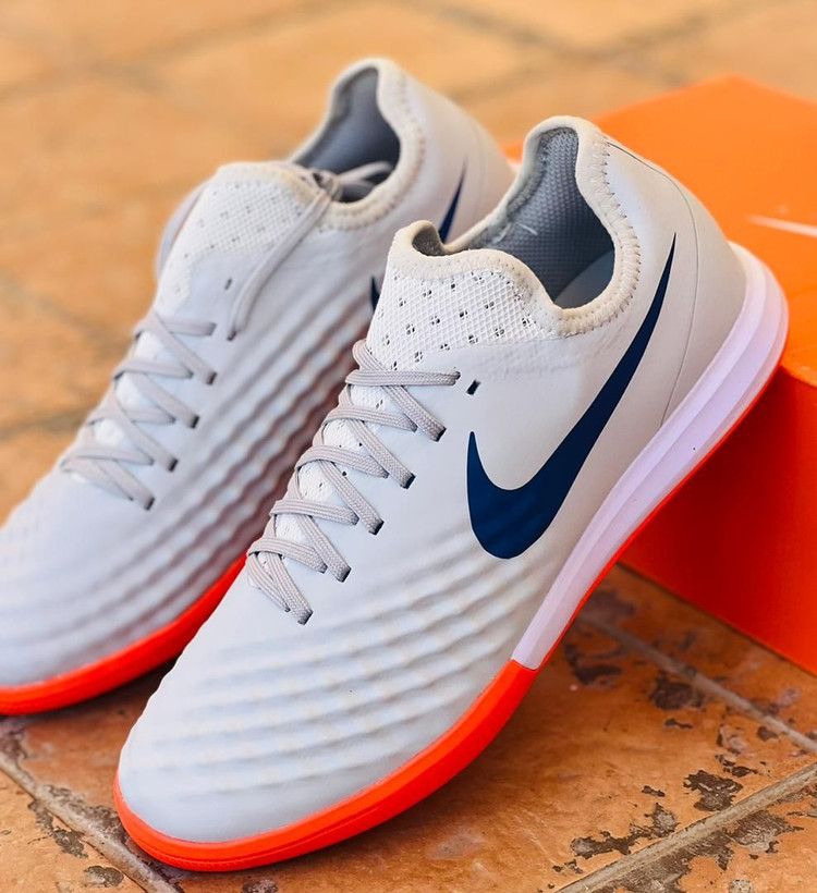 کتونی سالنی نایک تمپو ایکس وارداتی /سایز 41 الی 45/ Nike Tiempo X / سفید نارنجی