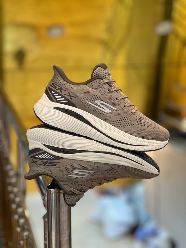 کتونی اسکیچرز SKX مسترکوالیتی /سایز 40 الی 45/Skechers SKX/ قهوه ای زیره سفید