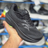 کتونی رانینگ ساکونی ترایمف 21 مسترکوالیتی /سایز 36 الی 37/Saucony Triumph 21/ تمام مشکی