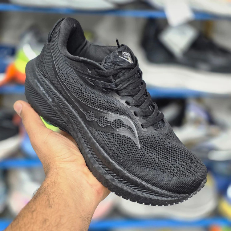 کتونی رانینگ ساکونی ترایمف 21 مسترکوالیتی /سایز 36 الی 37/Saucony Triumph 21/ تمام مشکی