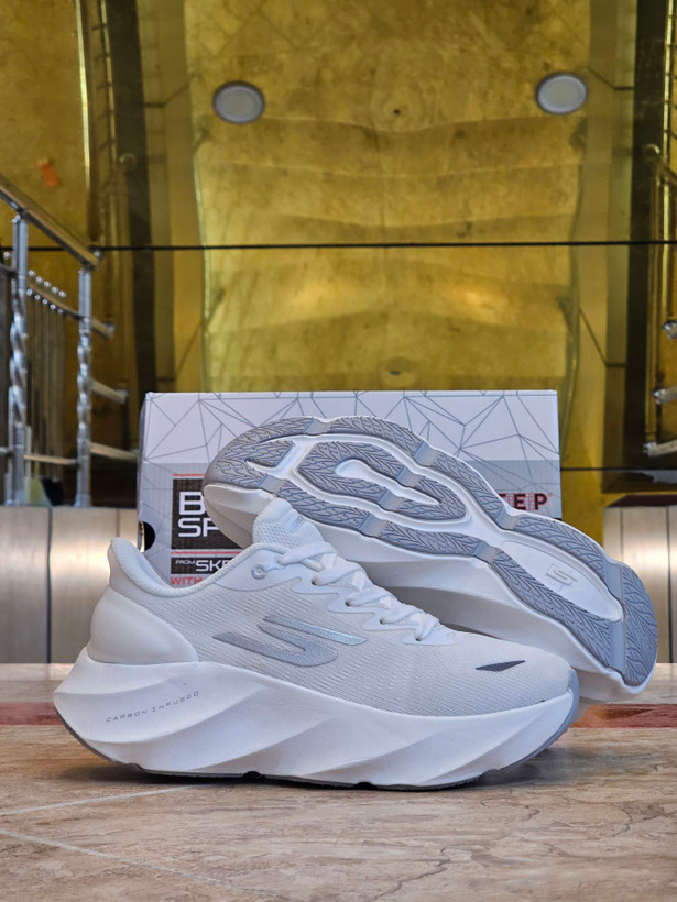 کتونی اسکیچرز ارو برست مسترکوالیتی /سایز 37 الی 40/Skechers Aeru Burst/ سفید