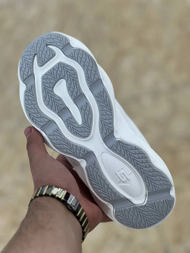 کتونی اسکیچرز ارو برست مسترکوالیتی /سایز 37 الی 40/Skechers Aeru Burst/ سفید