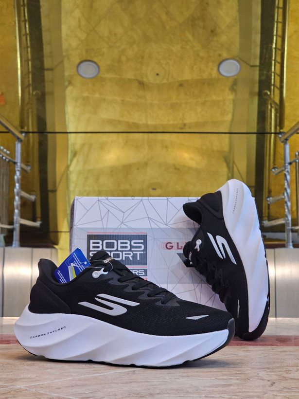 کتونی اسکیچرز ارو برست مسترکوالیتی /سایز 37 الی 40/Skechers Aeru Burst/ مشکی
