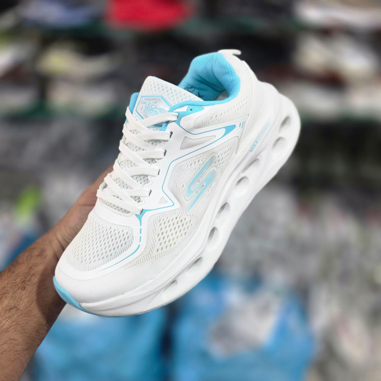 کتونی زنانه اسکیچرز مکس کویشن مسترکوالتی /سایز 37 تا 40/Skechers Max Cushioning/ سفید