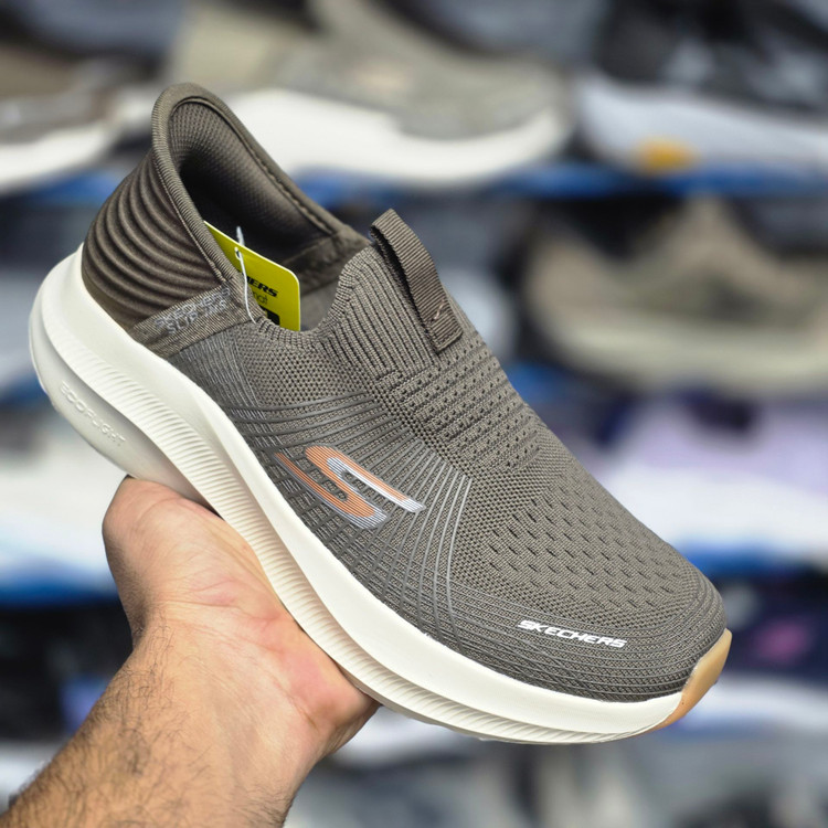 کفشی طبی اسکیچرز اسلیپ مسترکوالیتی بدون بند/Skechers Slip-ins/ سایز 40 الی 45/ کرم