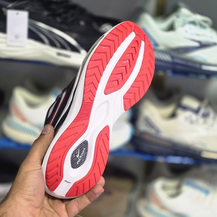 کتونی مسترکوالیتی نایک وینفلو 2 /سایز 40 الی 45/Nike Winflo V2 / مشکی سفید قرمز
