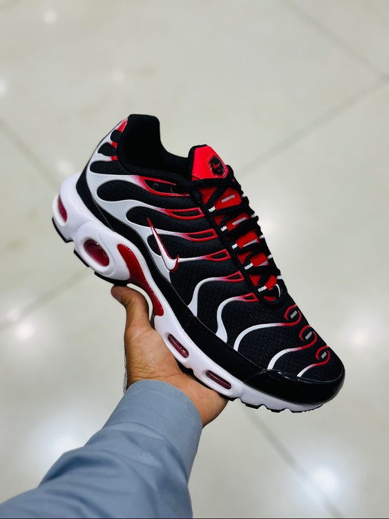 کتونی مسترکوالیتی نایک ایرمکس تی ان پلاس / سایز 40 الی 45 /Nike Air Max TN Plus / فروش عمده و تک