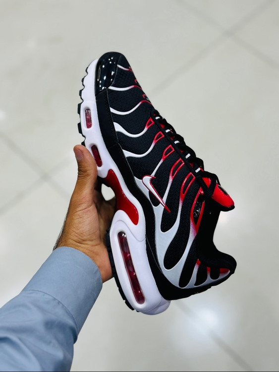 کتونی مسترکوالیتی نایک ایرمکس تی ان پلاس / سایز 40 الی 45 /Nike Air Max TN Plus / فروش عمده و تک