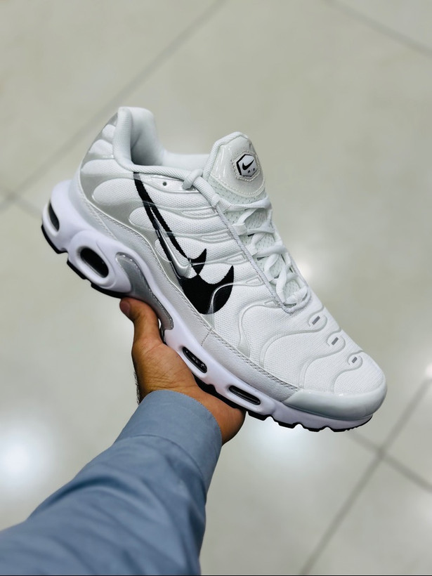 کتونی مسترکوالیتی نایک ایرمکس تی ان پلاس / سایز 40 الی 45 /Nike Air Max TN Plus / فروش عمده و تک