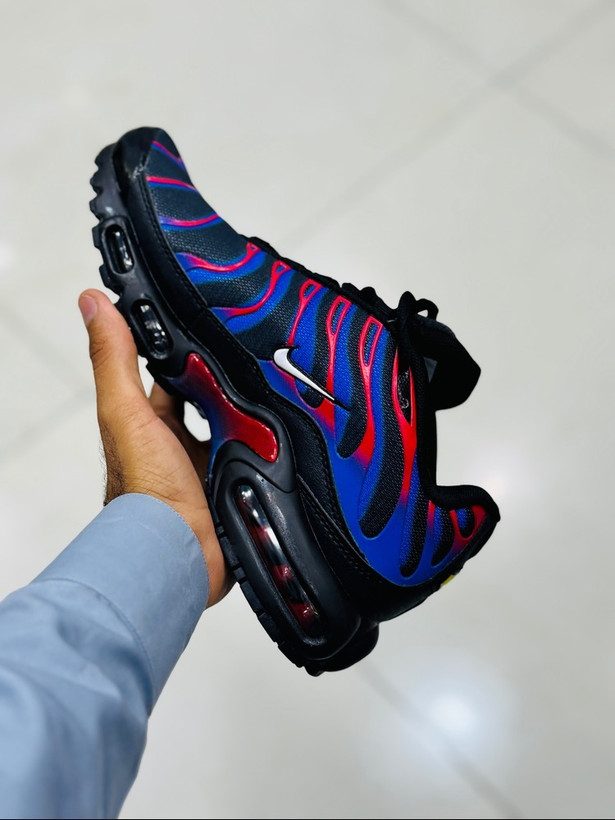 کتونی مسترکوالیتی نایک ایرمکس تی ان پلاس / سایز 40 الی 45 /Nike Air Max TN Plus / مشکی سرخابی