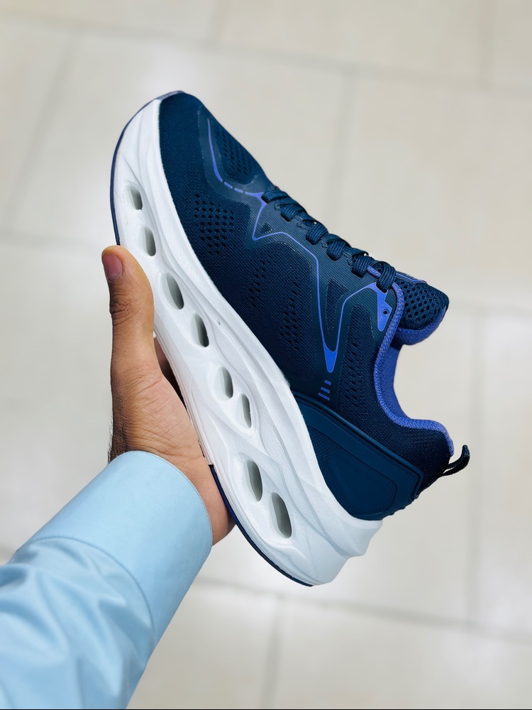 کتونی زنانه اسکیچرز مکس کوشن مسترکوالتی /سایز 37 تا 40/Skechers Max Cushioning/ سورمه ای
