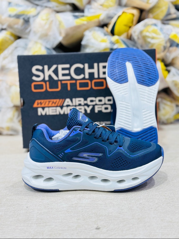 کتونی زنانه اسکیچرز مکس کوشن مسترکوالتی /سایز 37 تا 40/Skechers Max Cushioning/ سورمه ای