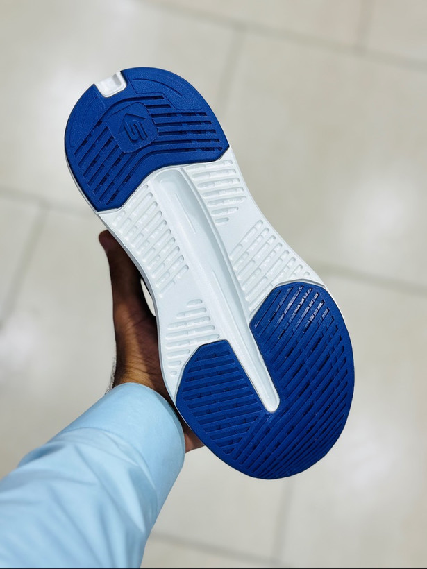 کتونی زنانه اسکیچرز مکس کوشن مسترکوالتی /سایز 37 تا 40/Skechers Max Cushioning/ سورمه ای