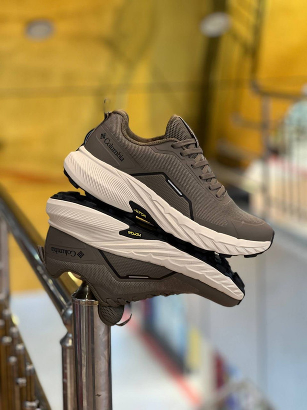 کتونی طبیعت گردی کلمبیا ضدآب مردانه/سایز 40 الی 45/Columbia GORE-TEX/ فروش عمده و تک