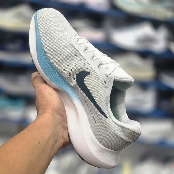 کتونی مسترکوالیتی نایک زوم فلای 5 /سایز 40 الی 45/Nike Zoom Fly 5 / فروش عمده و تک