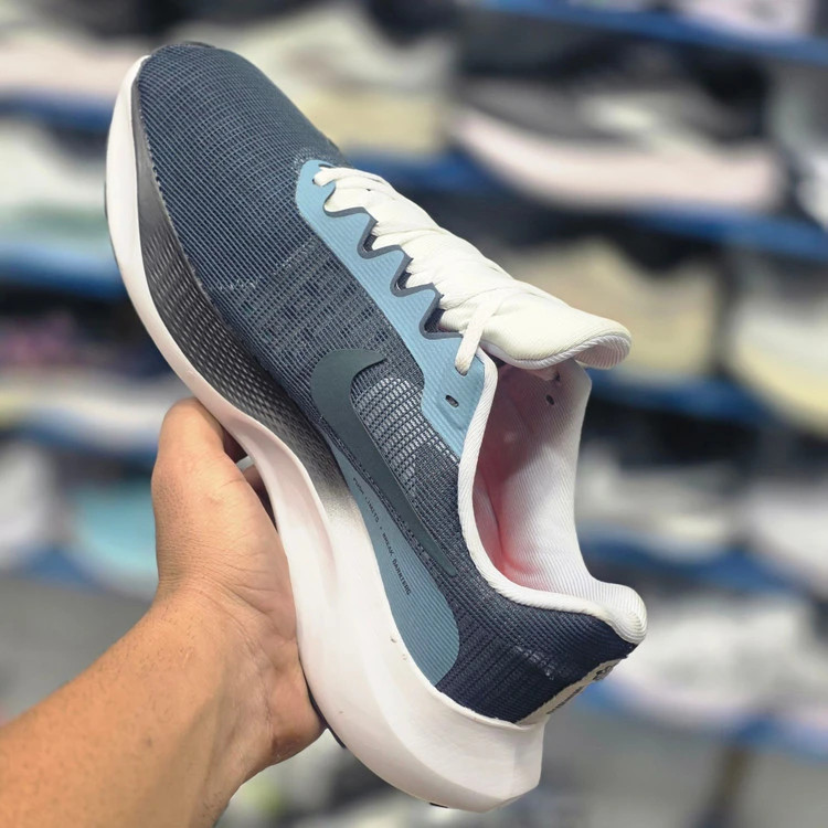 کتونی مسترکوالیتی نایک زوم فلای 5 /سایز 40 الی 45/Nike Zoom Fly 5 / فروش عمده و تک