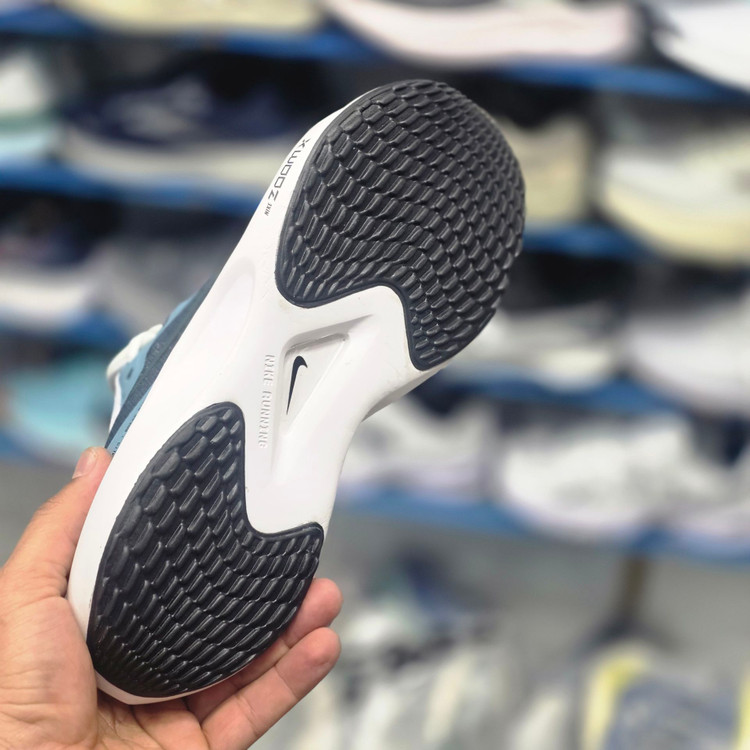 کتونی مسترکوالیتی نایک زوم فلای 5 /سایز 40 الی 45/Nike Zoom Fly 5 / فروش عمده و تک