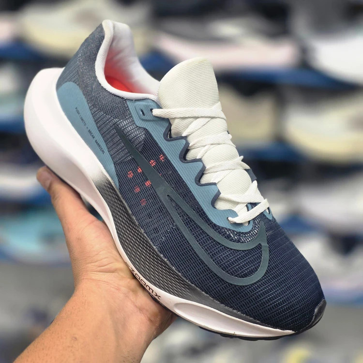 کتونی مسترکوالیتی نایک زوم فلای 5 /سایز 40 الی 45/Nike Zoom Fly 5 / فروش عمده و تک