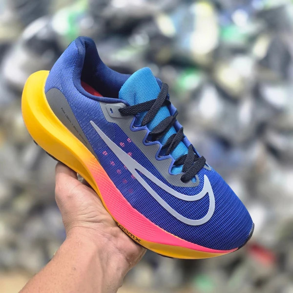 کتونی مسترکوالیتی نایک زوم فلای 5 /سایز 40 الی 45/Nike Zoom Fly 5 / فروش عمده و تک