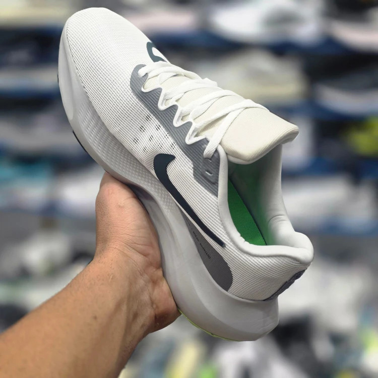 کتونی مسترکوالیتی نایک زوم فلای 5 /سایز 40 الی 45/Nike Zoom Fly 5 / فروش عمده و تک