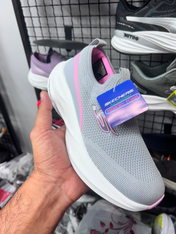 کتونی زنانه اسکیچرز مکس کوشن مسترکوالتی /سایز 37 تا 40/Skechers Max Cushioning/ فروش عمده و تک