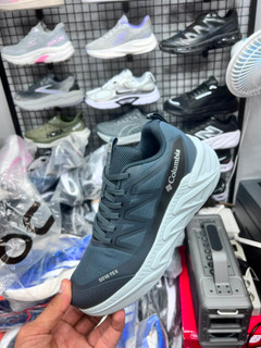 کتونی طبیعت گردی کلمبیا ضدآب مردانه/سایز 40 الی 45/Columbia GORE-TEX/ فروش عمده و تک