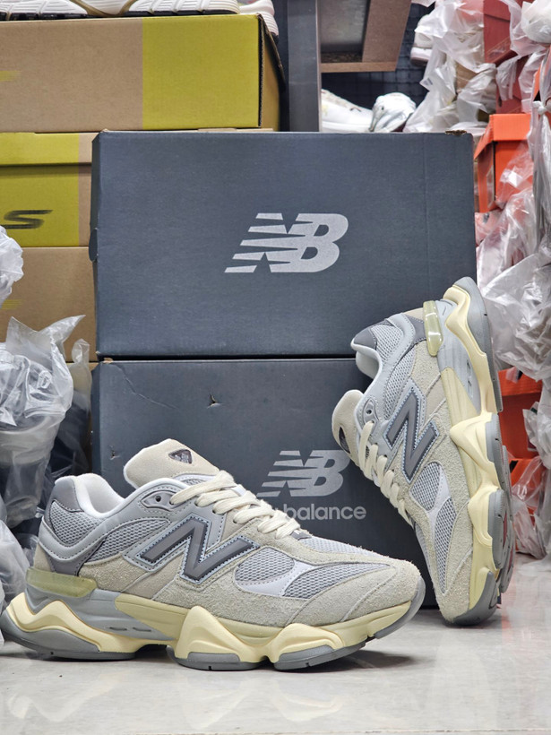 کتونی نیوبالانس 9060 مسترکوالیتی /Newbalance 9060/سایز40 الی 45/ فروش عمده و تک