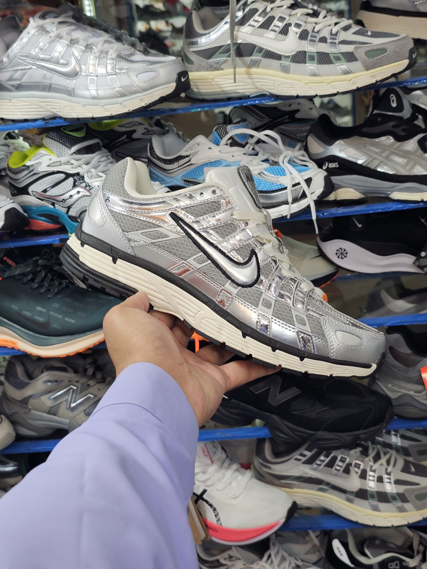 کتونی مسترکوالیتی نایک P-6000 مناسب پیاده روی و استفاده روزانه / سایز 40 الی 40 /Nike P-6000 / فروش عمده و تک