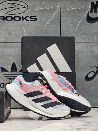 کتونی آدیداس ترکس مسترکوالیتی /سایز 40 الی 45/Adidas Terrex/ فروش عمده و تک