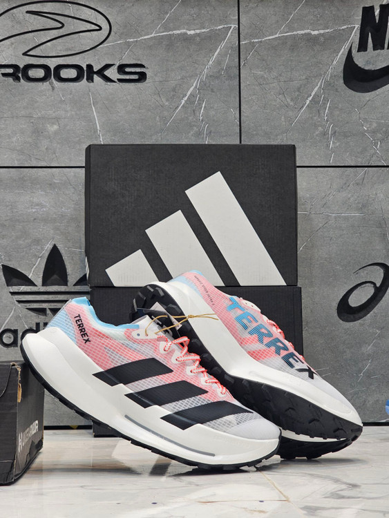 کتونی آدیداس ترکس مسترکوالیتی /سایز 40 الی 45/Adidas Terrex/ فروش عمده و تک