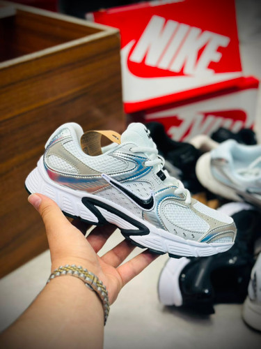 کتونی نایک V5 RNR مسترکوالیتی / سایز 37 الی 45 / Nike V5 RNR / فروش عمده و تک