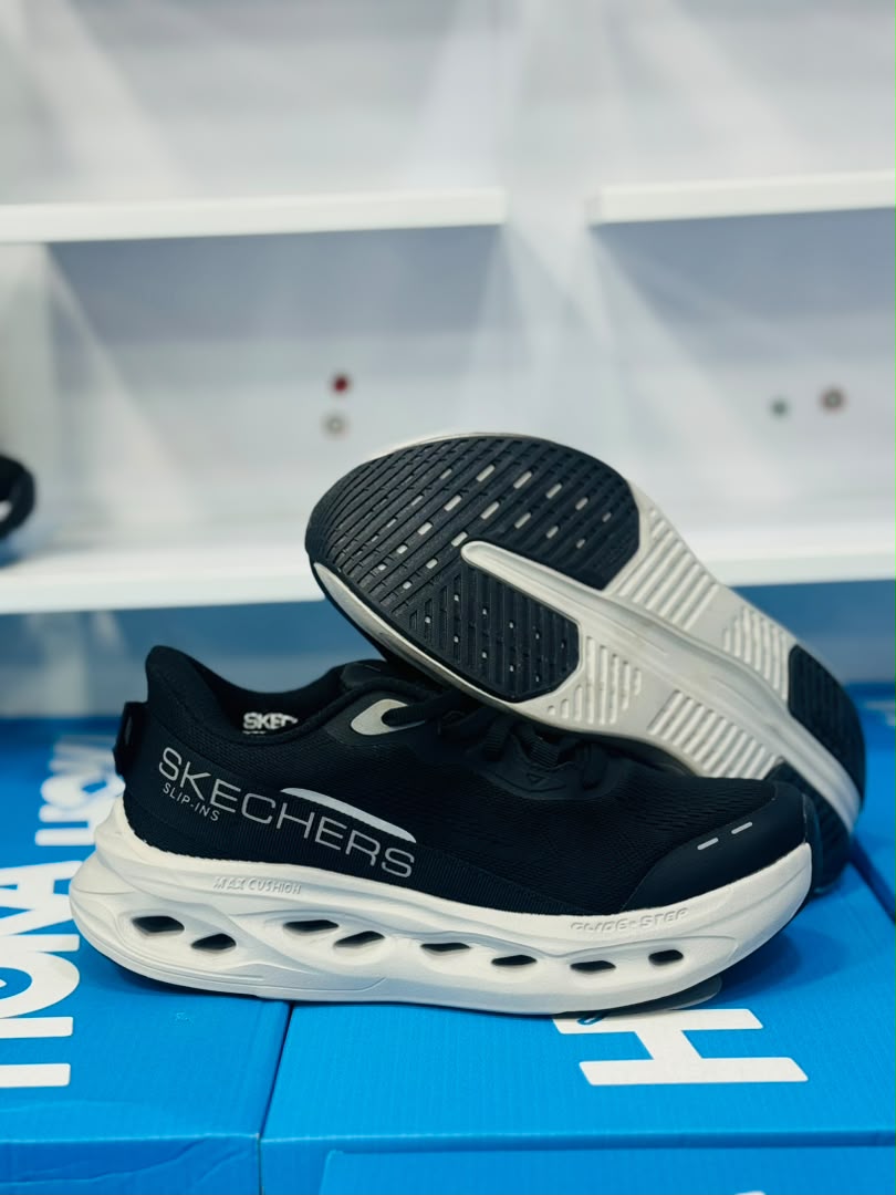 کفشی طبی اسکیچرز اسلیپ مسترکوالیتی /Skechers Slip-ins/ سایز 40 الی 45/ فروش عمده و تک