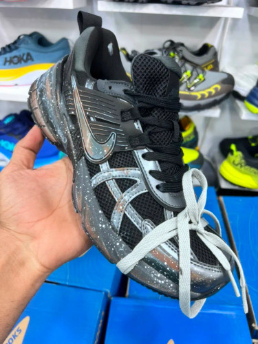 کتونی نایک وی تو کی مسترکوالیتی رنگ سبز /سایز 37 الی 45/Nike V2k Run/ فروش عمده و تک