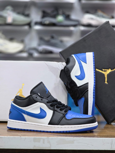 کتونی نایک ایر جردن 1 مسترکوالیتی/سایز 40 الی 45/Nike Air Jordan 1/ فروش عمده و تک