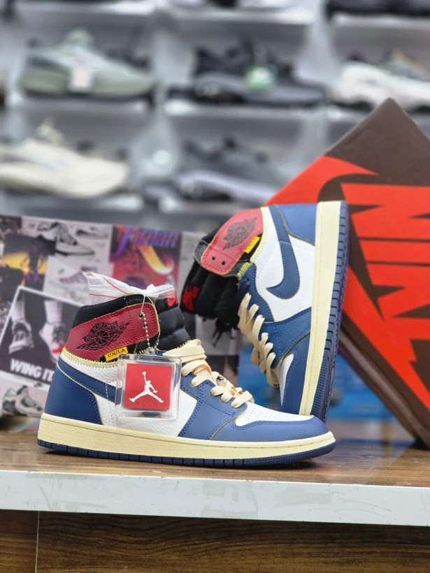 کتونی نایک ایر جردن ساق دار مسترکوالیتی وارداتی /سایز 40 الی 45/ Nike Air jordan